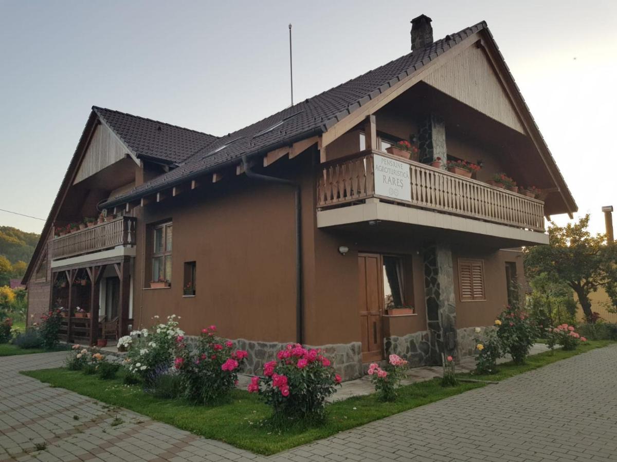 Bistrita Bargaului Pensiunea Rares מראה חיצוני תמונה